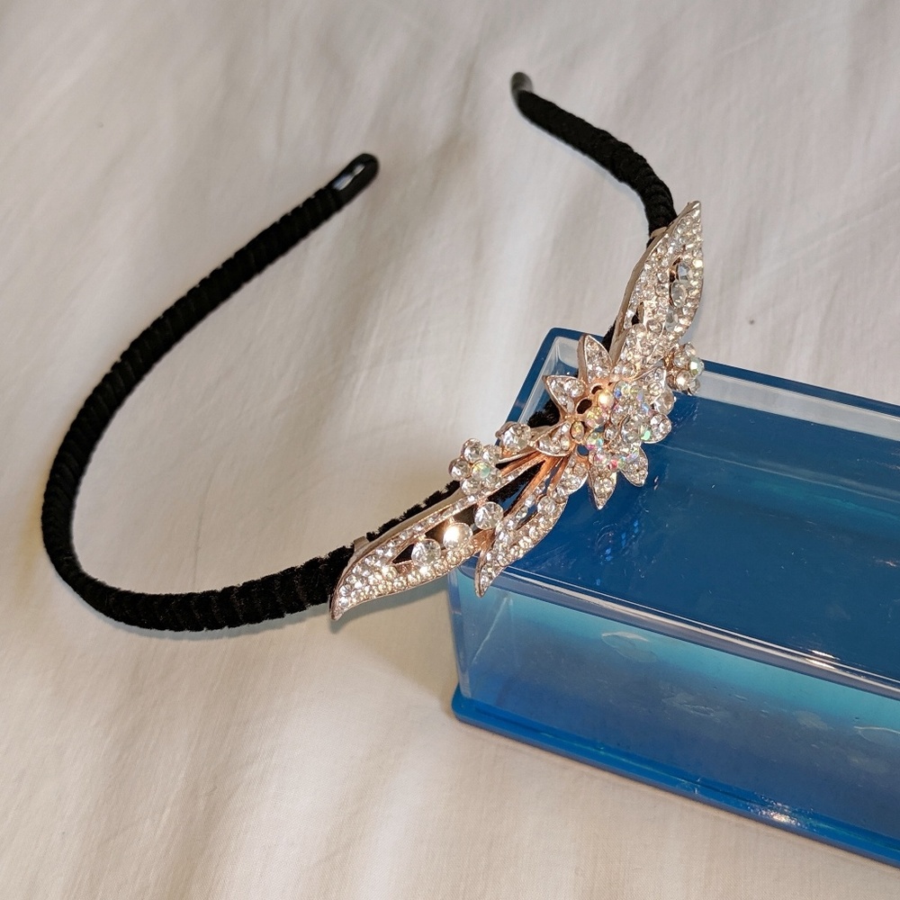 Rhindstond flower headband - Picture 3 of 3